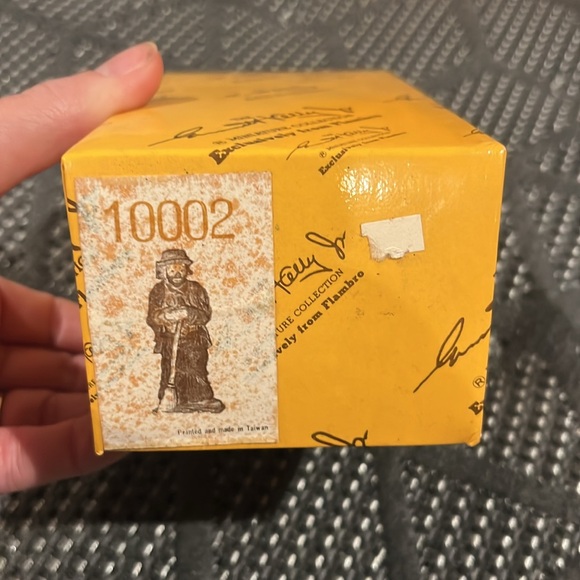 New in box Emmett Kelly Jr figure - Picture 7 of 7